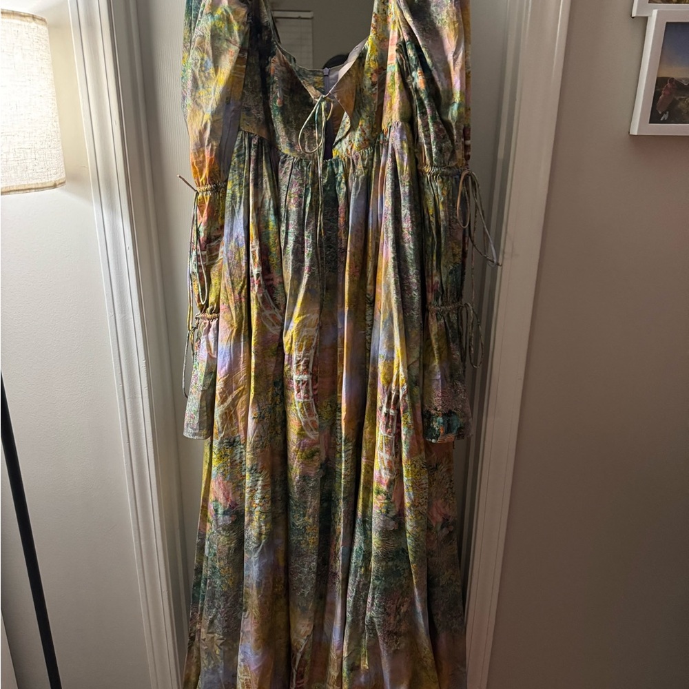 Selkie Bridge Rapunzel Gown - Picture 4 of 4